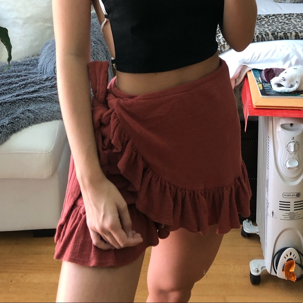 Zara wrap around skirt in mauve